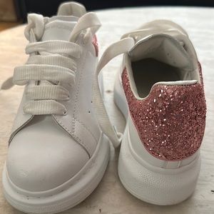 Alexander McQueen size 33